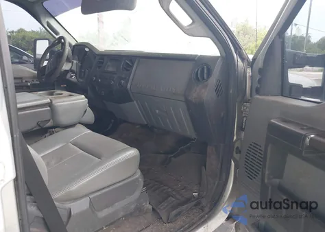 2013 Ford F-250 Xl z USA, uszkodzony, nr VIN 1FT7W2BT9DEA51358